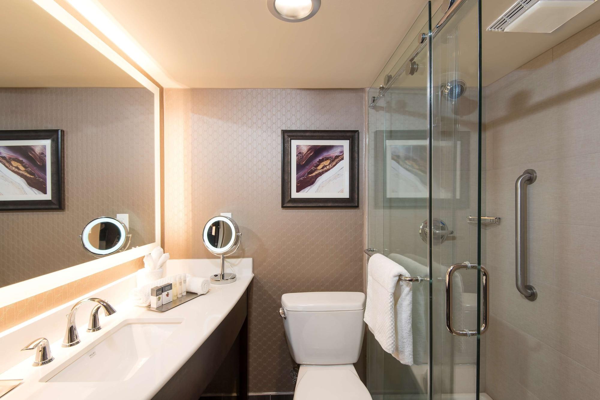 Doubletree By Hilton Schenectady Hotel Buitenkant foto
