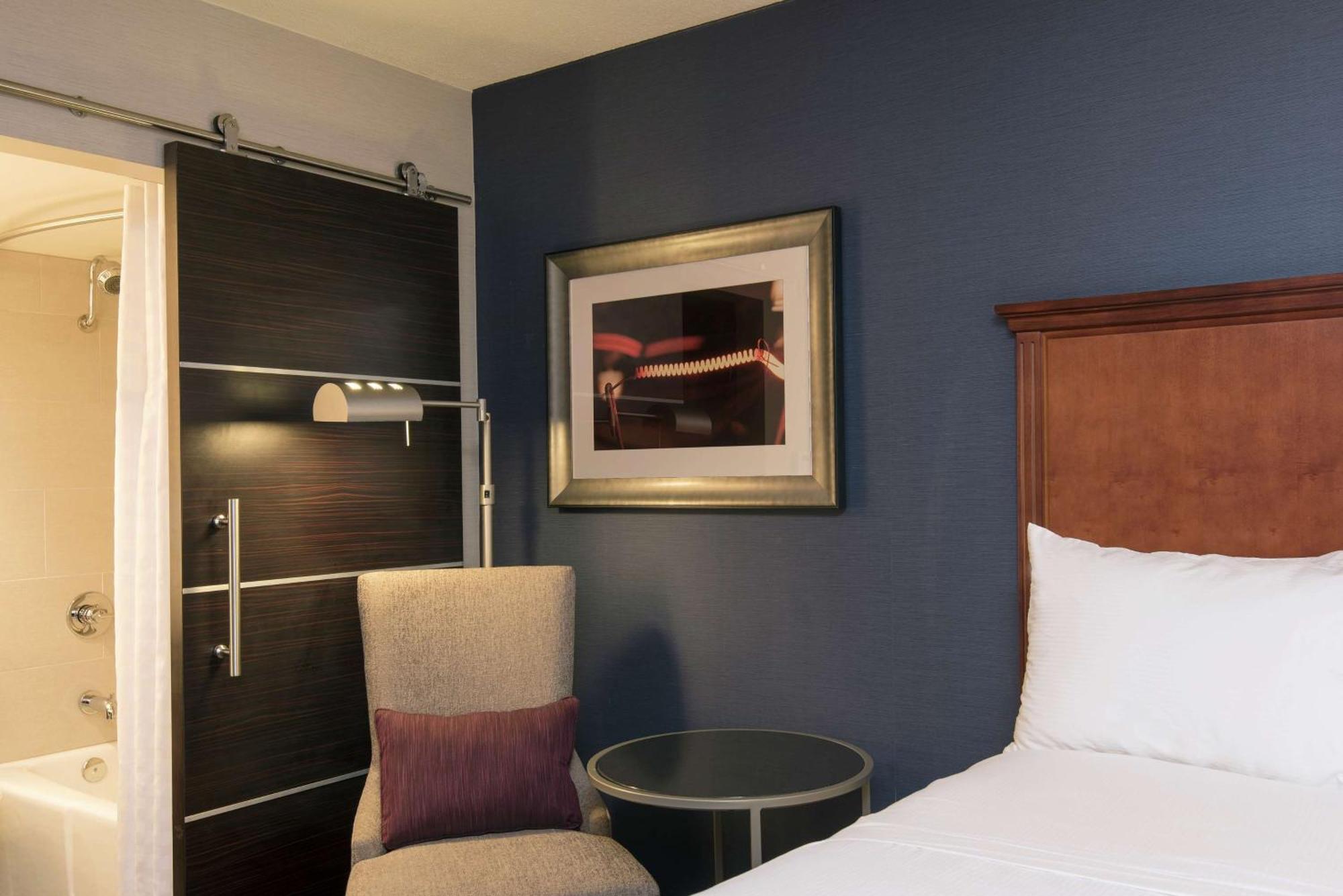 Doubletree By Hilton Schenectady Hotel Buitenkant foto