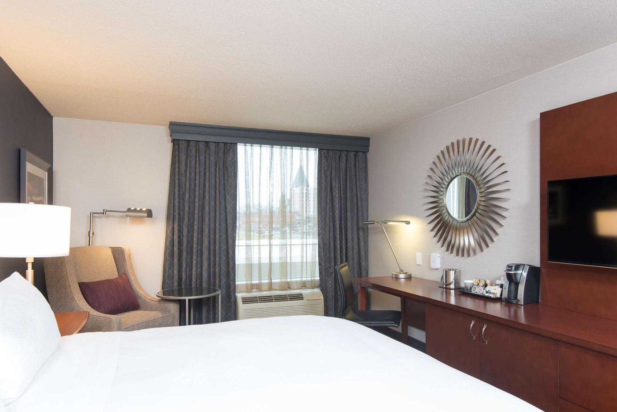 Doubletree By Hilton Schenectady Hotel Buitenkant foto