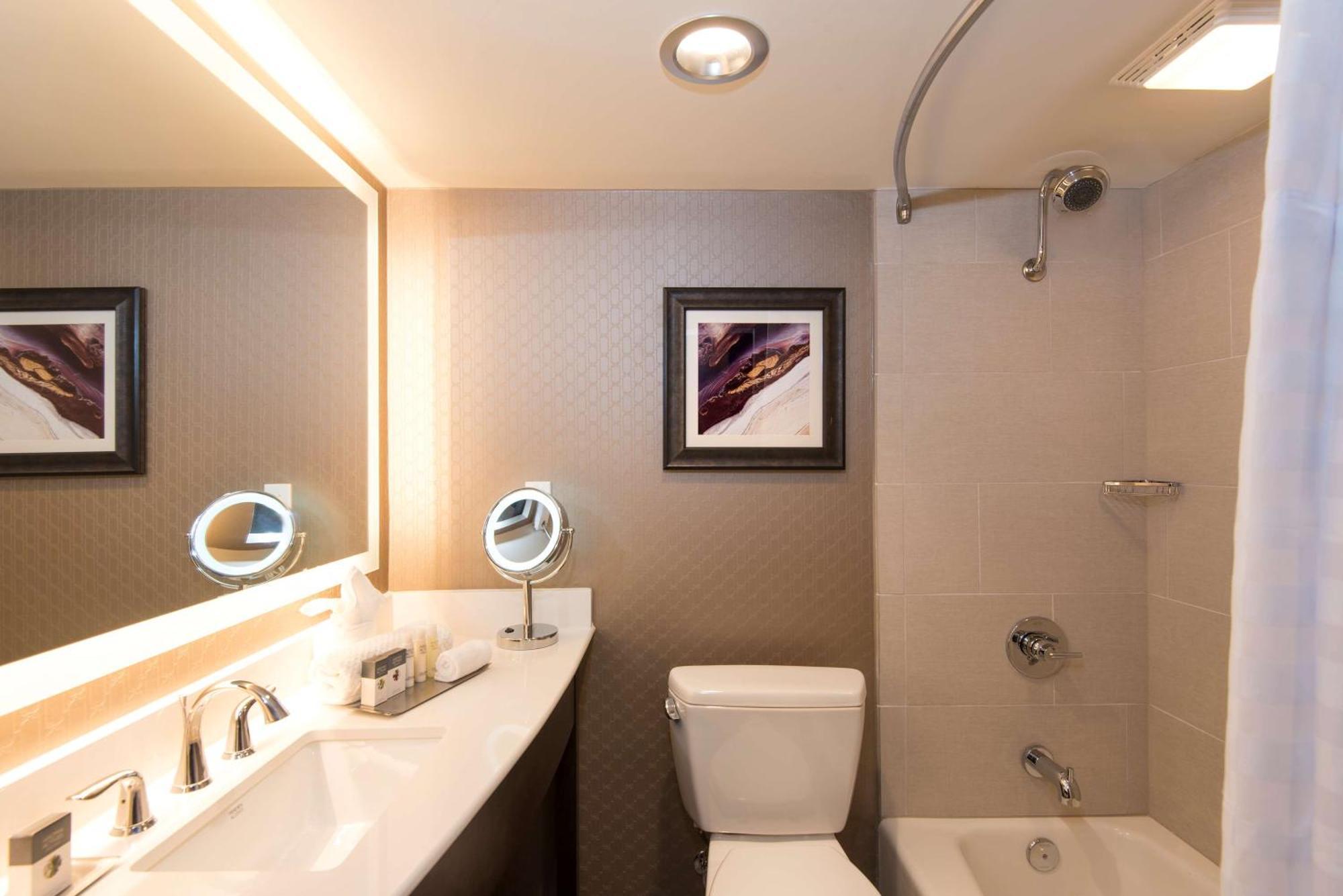Doubletree By Hilton Schenectady Hotel Buitenkant foto