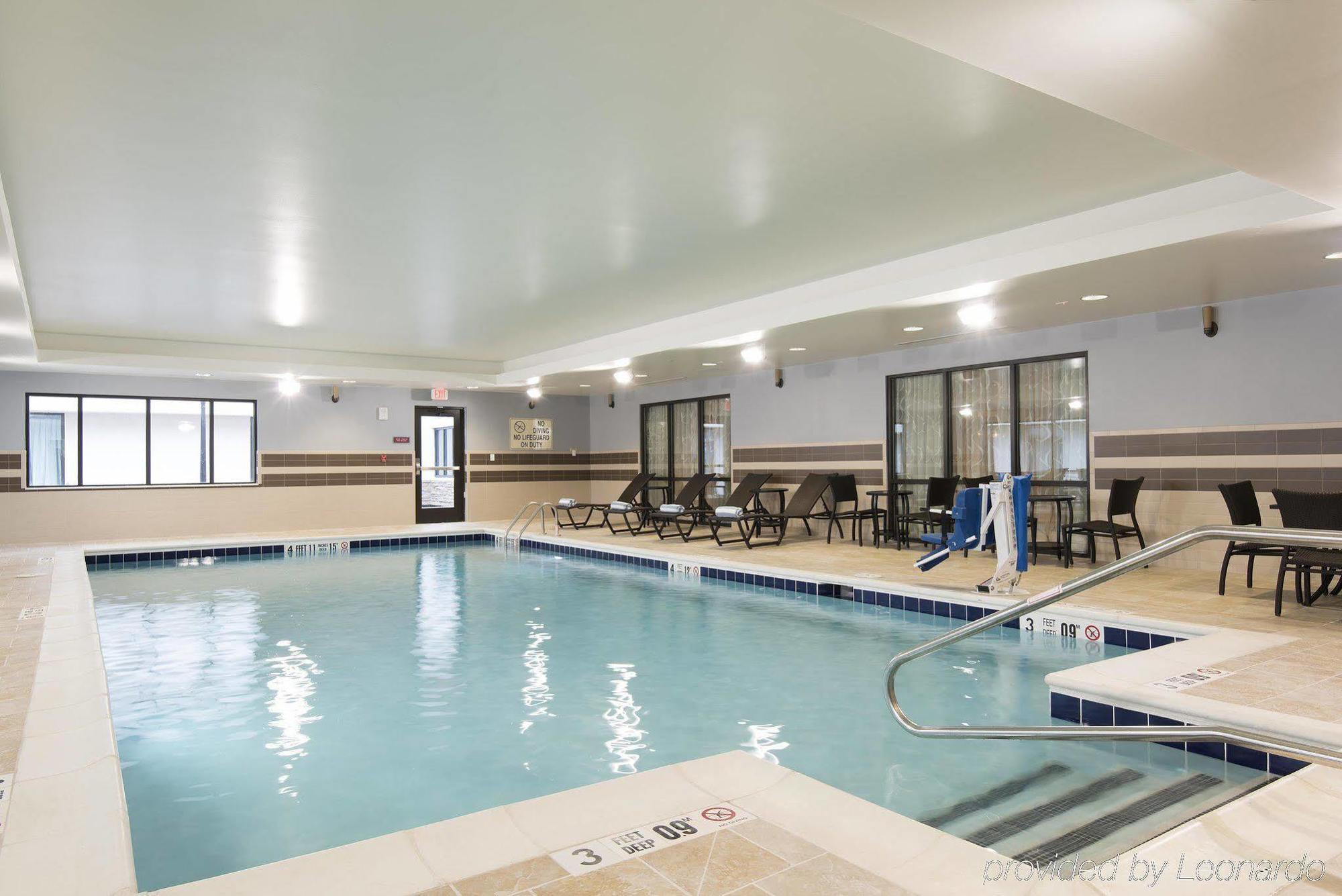 Doubletree By Hilton Schenectady Hotel Buitenkant foto