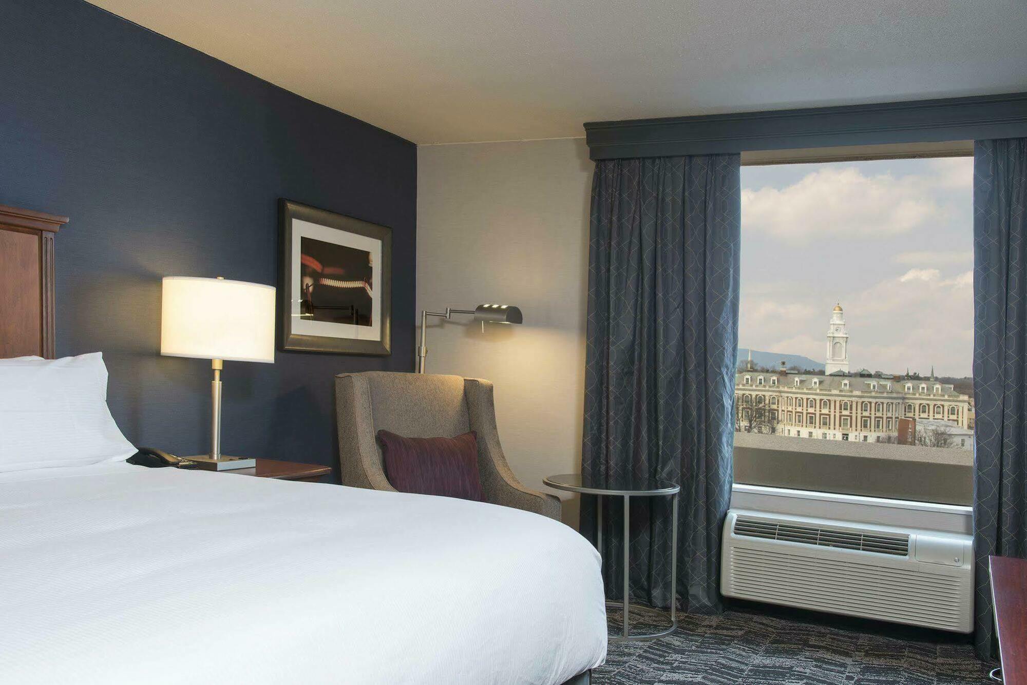 Doubletree By Hilton Schenectady Hotel Buitenkant foto